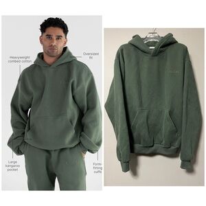 Comfort Minimalist Hoodie Unisex Size Small Olive Green